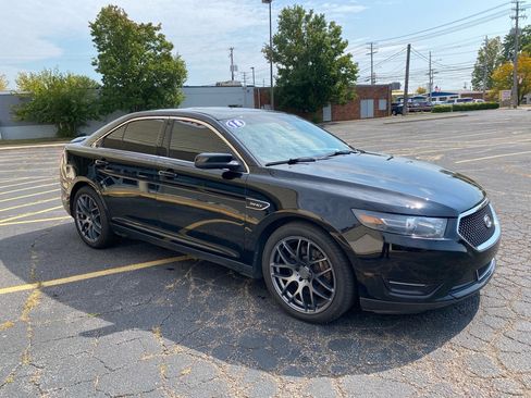 Used 2018 Ford Taurus SHO w/ Sho Performance Package image 7
