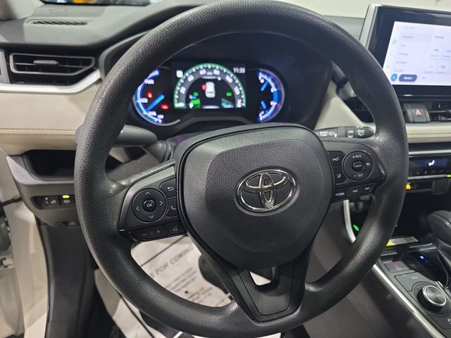 Used 2025 Toyota RAV4 XLE w/ Convenience Package AWD/4WD image 14