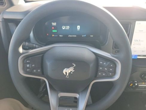 New 2025 Ford Bronco Base image 15