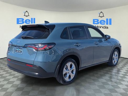 Certified 2025 Honda HR-V LX image 4