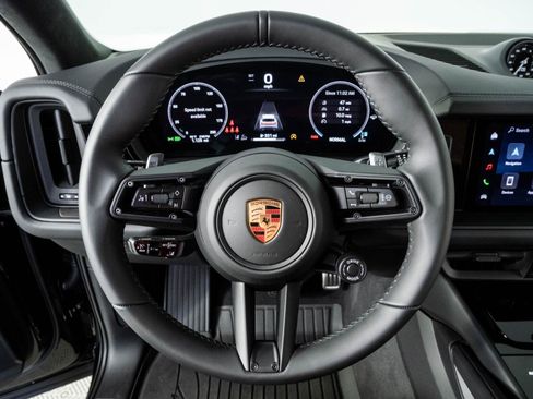 Certified 2026 Porsche Cayenne GTS AWD/4WD image 9