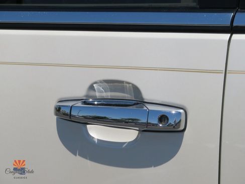 Used 2008 Cadillac Escalade AWD image 25