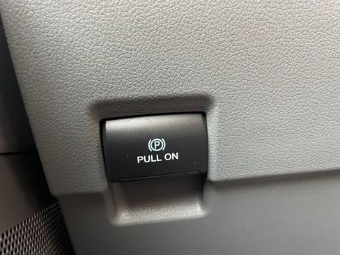 Used 2026 Ford F250 XLT w/ XLT Premium Package AWD/4WD image 26
