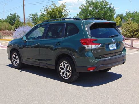 Certified 2023 Subaru Forester Premium AWD/4WD image 6