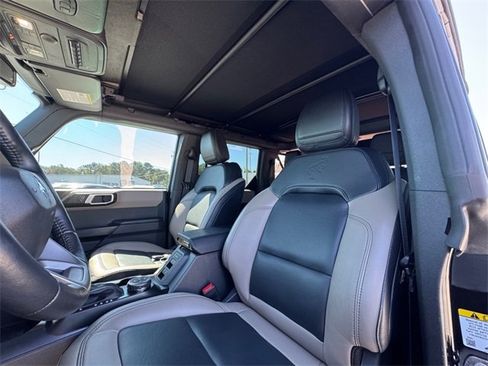 Used 2024 Ford Bronco Wildtrak image 13