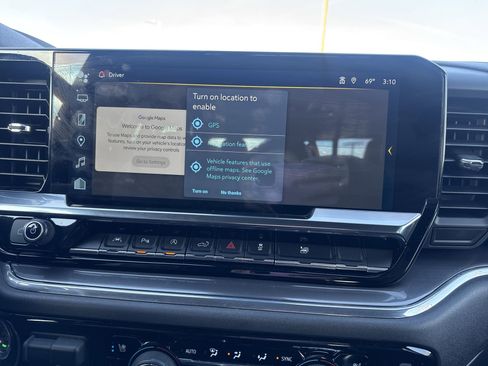 Used 2024 Chevrolet Silverado 1500 High Country w/ Technology Package image 18