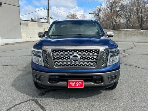 Used 2018 Nissan Titan Platinum Reserve w/ Platinum Utility Package AWD/4WD image 10