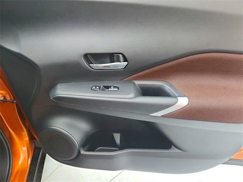 Used 2024 Nissan Kicks SR image 33