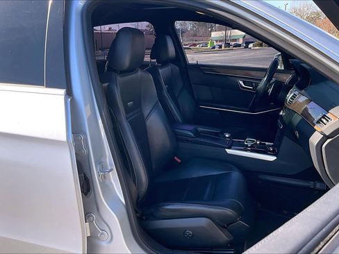 Used 2014 Mercedes-Benz E 63 AMG 4MATIC Sedan image 9