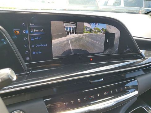 Certified 2023 Cadillac Escalade ESV V AWD/4WD image 49