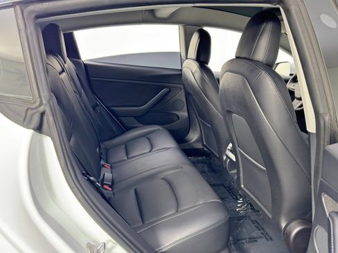 Used 2022 Tesla Model 3 image 43
