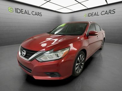 Used 2016 Nissan Altima 2.5 SL w/ 2.5 Technology Package