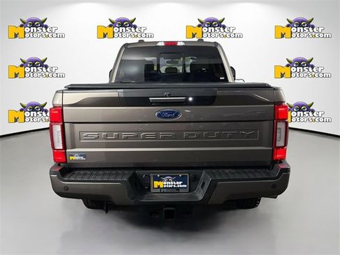 Used 2022 Ford F350 Lariat image 6