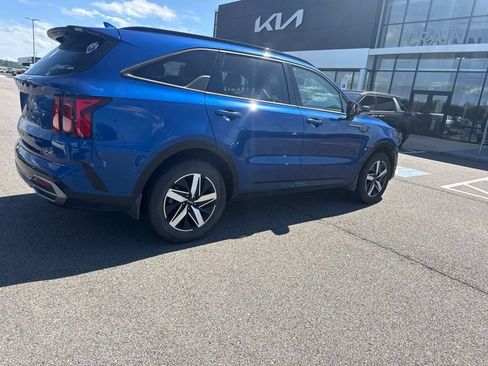 Used 2022 Kia Sorento S FWD image 6