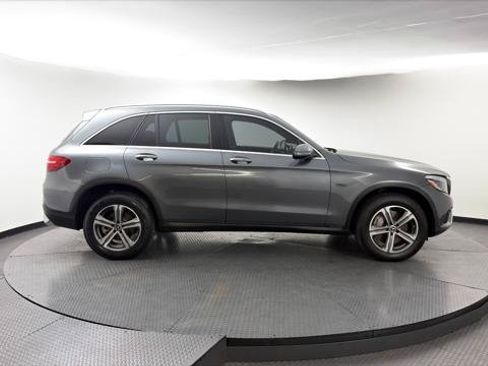 Used 2019 Mercedes-Benz GLC 350e 4MATIC image 9