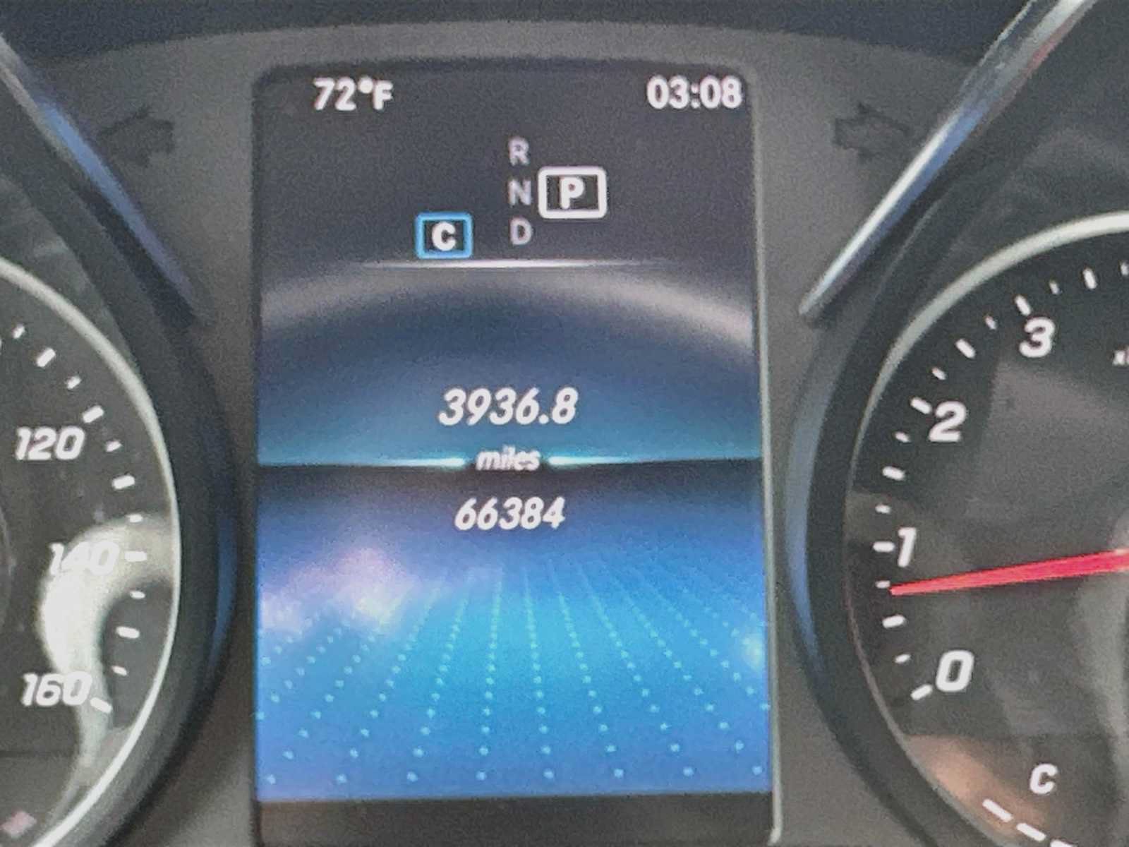 Used 2022 Mercedes-Benz GLC 300 image 12