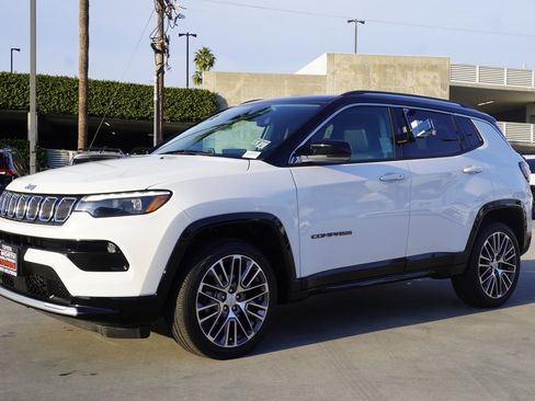 Used 2022 Jeep Compass Limited w/ Elite Group image 4