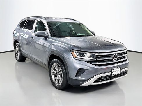 Used 2022 Volkswagen Atlas SE image 3