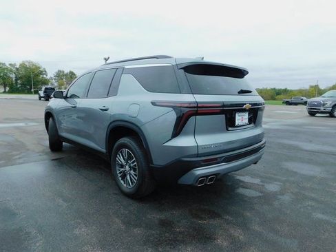 Used 2024 Chevrolet Traverse LT FWD image 27