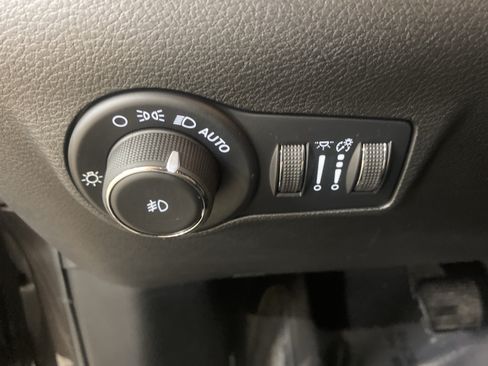 Used 2024 Jeep Compass Limited AWD/4WD image 19