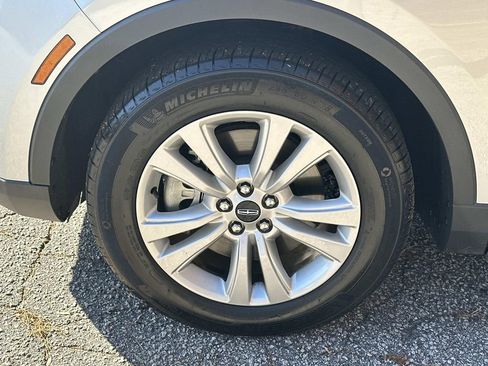 Used 2017 Lincoln MKX Select w/ Select Plus Package image 11