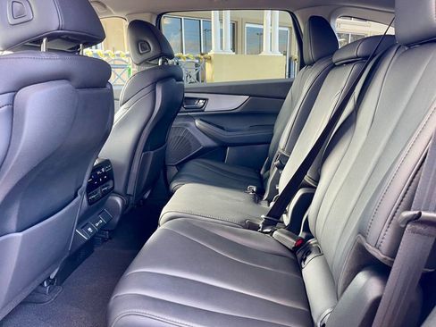 Used 2024 Acura MDX FWD image 12