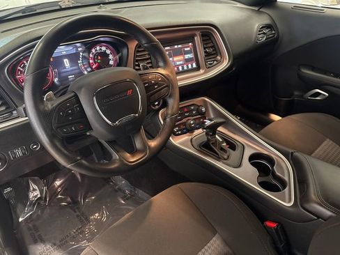 Used 2022 Dodge Challenger GT w/ Blacktop Package image 10