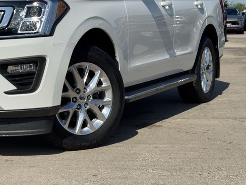 Used 2021 Ford Expedition XLT AWD/4WD image 12