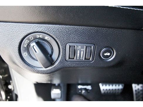 Used 2022 Dodge Challenger SRT Hellcat Redeye image 21