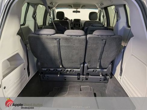 Used 2009 Dodge Grand Caravan SE FWD image 11