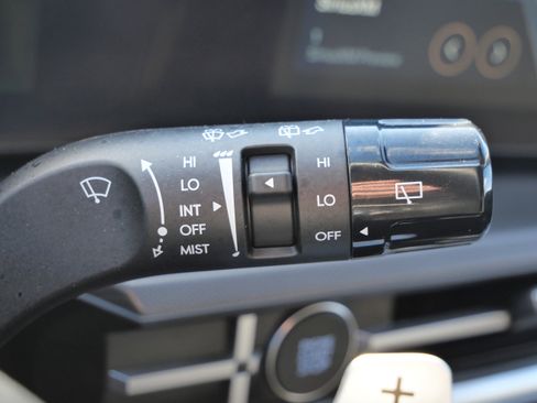 Certified 2026 Hyundai Santa Fe SE image 33