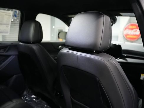New 2026 Chevrolet Equinox LT w/ Convenience Package II AWD/4WD image 19