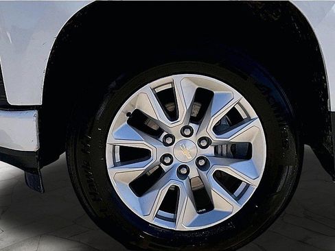 Used 2022 Chevrolet Silverado 1500 Custom image 31