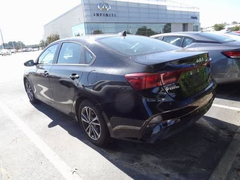 Used 2023 Kia Forte LXS image 5