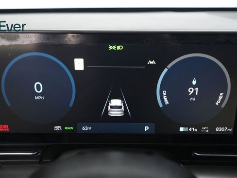 Used 2024 Hyundai Kona SEL FWD image 7