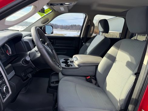 Used 2018 RAM 2500 Tradesman w/ Chrome Appearance Group image 22