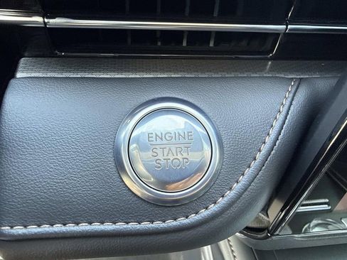 New 2026 Lincoln Nautilus Premier AWD/4WD image 28