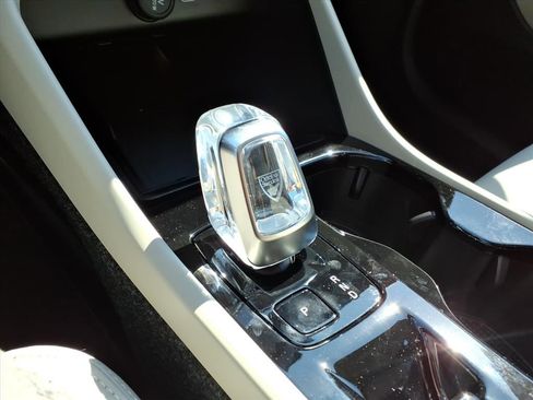 New 2026 Volvo XC40 B5 Plus w/ Protection Package Premier image 21