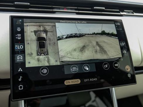 Used 2025 Land Rover Range Rover Long Wheelbase Autobiography AWD/4WD image 27