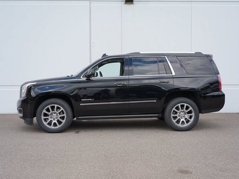 Used 2016 GMC Yukon Denali w/ Open Road Package AWD/4WD image 6