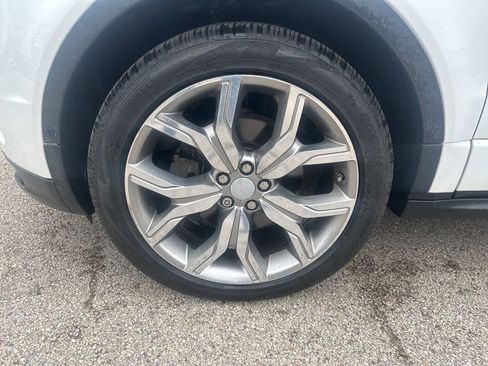 Used 2017 Land Rover Range Rover Evoque Autobiography image 9