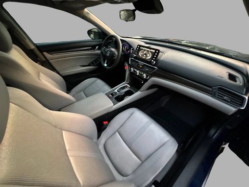 Used 2018 Honda Accord EX image 48