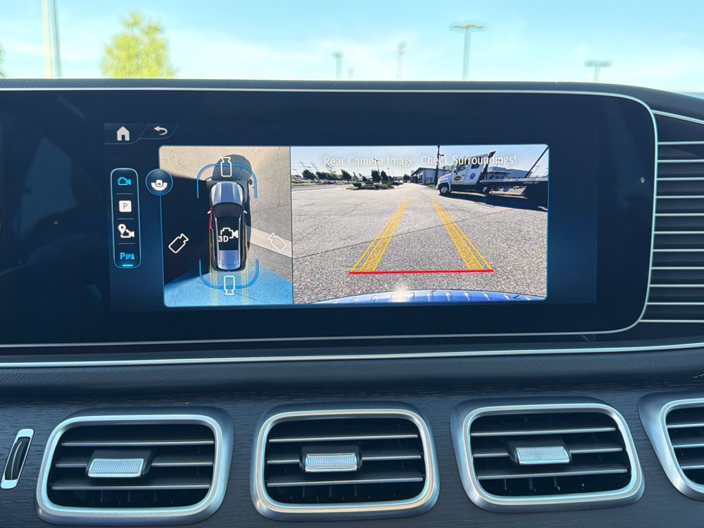 Certified 2026 Mercedes-Benz GLS 450 4MATIC image 31