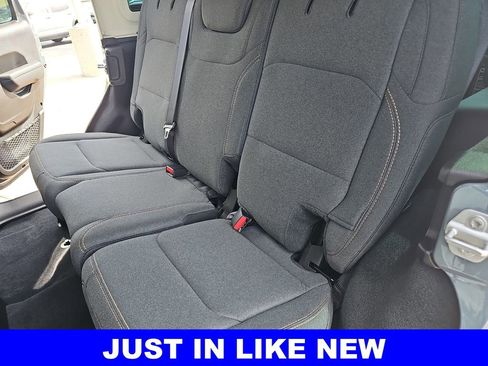 Used 2025 Jeep Wrangler Sport image 13