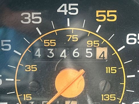 Used 1988 Chevrolet Blazer 4WD image 23