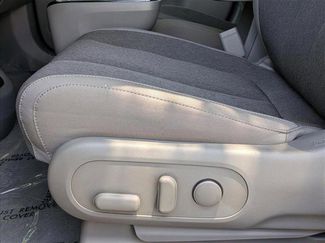 New 2025 Hyundai Ioniq 5 SE video 4