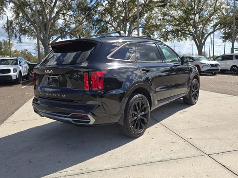 Certified 2022 Kia Sorento SX image 8