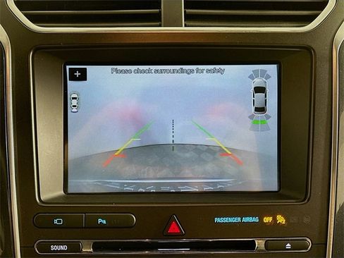 Used 2018 Ford Explorer Limited image 18