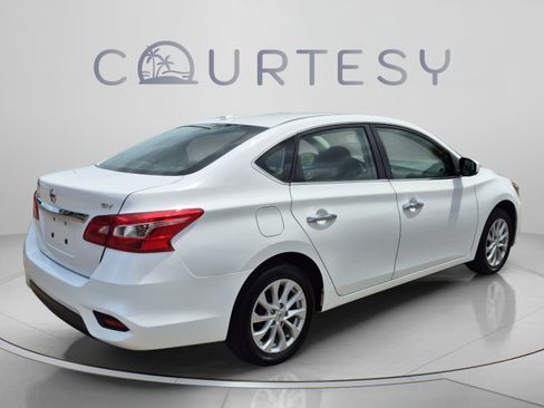 Used 2019 Nissan Sentra SV FWD image 5