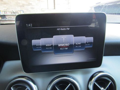 Used 2020 Mercedes-Benz GLA 250 GLA 250 4MATIC SUV image 17